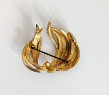 Load image into Gallery viewer, Vintage Gold Leaf Brooch