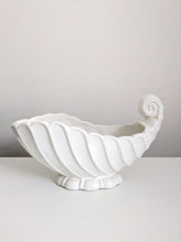 Load image into Gallery viewer, White Vintage Kensington Clam Shell Vase / Dish