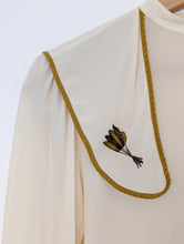 Load image into Gallery viewer, Cream Silk Blouse. Size 12