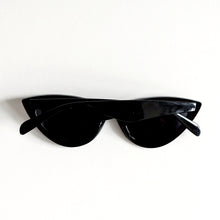 Load image into Gallery viewer, Black Cat Eye Sunglasses