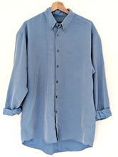 Load image into Gallery viewer, Blue Pierre Cardin Shirt. Size 22