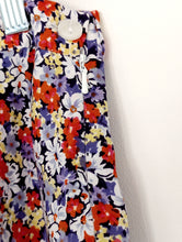 Load image into Gallery viewer, Floral Cotton Skirt. Size 22