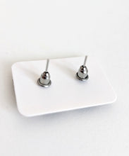 Load image into Gallery viewer, Black Diamante Bow Earrings
