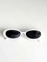 Load image into Gallery viewer, White and Black Oval Sunglasses