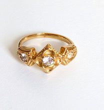 Load image into Gallery viewer, Gold plated vintage ring. UK L/ US 5.75