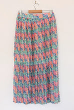Load image into Gallery viewer, Multi Coloured Pleated Midi Skirt. Medium