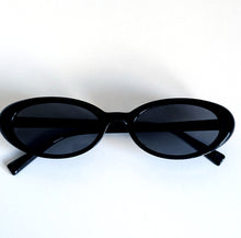 Load image into Gallery viewer, Black Oval Sunglasses