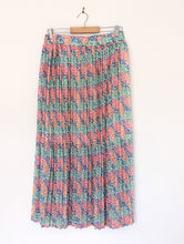 Load image into Gallery viewer, Multi Coloured Pleated Midi Skirt. Medium