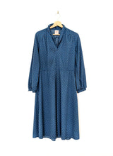 Load image into Gallery viewer, Blue and White Vintage St Michael Long Sleeve Dress. Size 12
