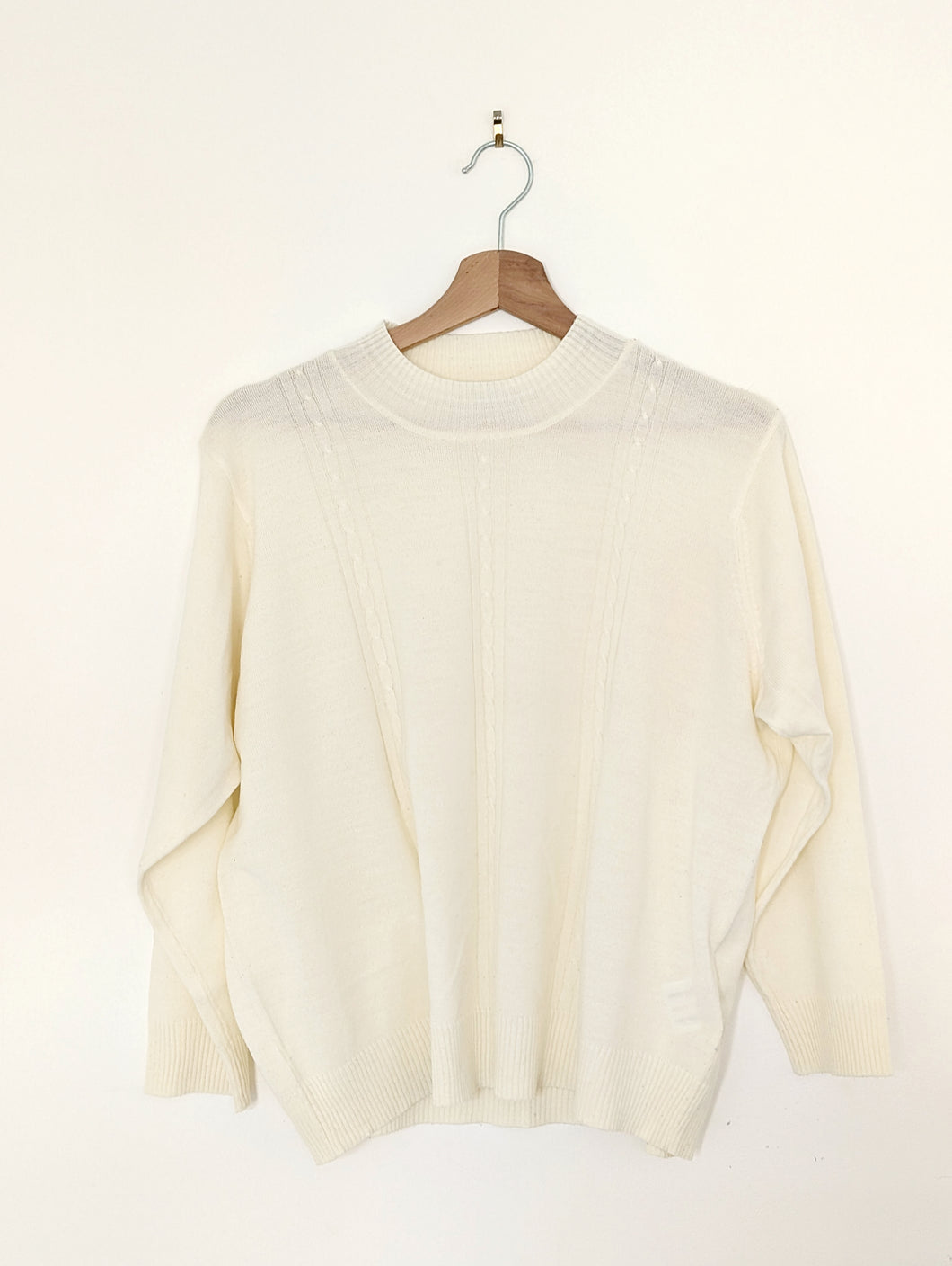 Cream Vintage Jumper. Size 18