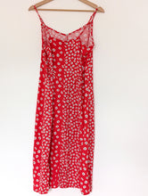 Load image into Gallery viewer, Red and White Floral Dress. Size 8
