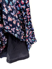 Load image into Gallery viewer, Purple Floral Skirt. Size 14
