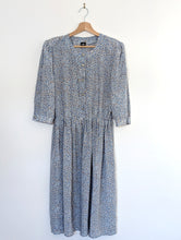 Load image into Gallery viewer, Blue and White Floral Dress Size 14
