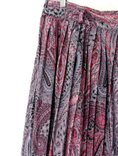 Load image into Gallery viewer, Purple Paisley Skirt. Size 20
