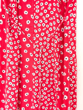 Load image into Gallery viewer, Red and White Floral Dress. Size 8
