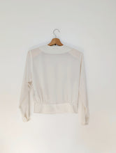 Load image into Gallery viewer, White Wrapover Bouse with Florals.
Size 12
