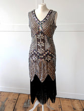 Load image into Gallery viewer, Vintage Flapper Style Black and Silver Dress. Size 10
