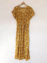 Load image into Gallery viewer, Yellow and White Midi Dress Size 12
