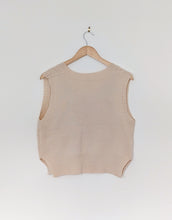 Load image into Gallery viewer, Cream Sleeveless Knitted Jumper.
Size 14
