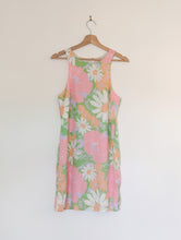Load image into Gallery viewer, Floral Shift Dress. Size 8
