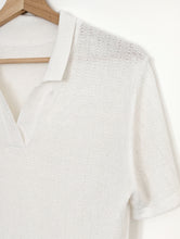 Load image into Gallery viewer, Knitted White Top with Collar. Size 14
