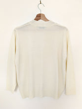 Load image into Gallery viewer, Cream Vintage Jumper. Size 18
