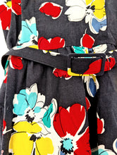 Load image into Gallery viewer, Navy and Floral Cotton Dress with Belt. Size 8

