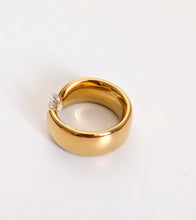 Load image into Gallery viewer, Gold Plated Ring with Diamante Stone. Size O

