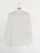 Load image into Gallery viewer, White St. Michael Blouse. Size 18
