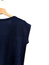 Load image into Gallery viewer, Navy Blue Short Sleeve Knitted Jumper with Flowers. Size 10

