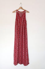 Load image into Gallery viewer, Full Length Red and White Floral Dress. Size 8
